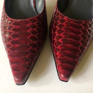 Stuart Weitzman Mr. Seymour sling back